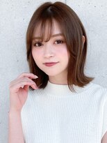 グレージュカラー斜めバングデザインカラーシルキーベージュ