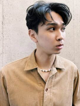 レジュアル(RESSUAL) ダークアッシュニュアンスパーマ韓国マッシュスペインカール