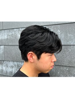 《*ビジネスで活躍してくれるセンターパート*》清潔感があり、カジュアルすぎない大人のスタイルに[伊勢崎]