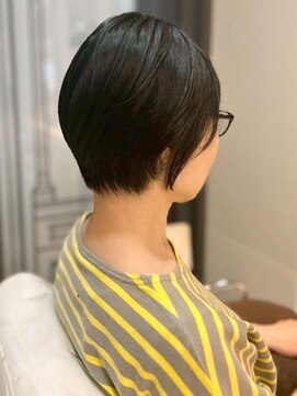 ザビー(THE B) 本八幡×市川×黒髪ショート×大人ショート