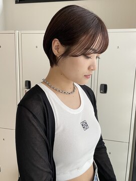 エイチ(811) くびれヘアアプリコットオレンジハイライトカラーウルフカット