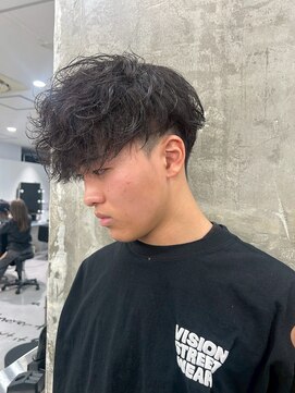 メンズサロン キング 梅田店(Men’s salon K!ng) 波巻きツイストスパイラルパーマ/フェザーパーマ/眉毛/メンズ