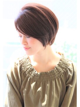レウナ 外苑前(Reuna) 【３０代・４０代・５０代】カットで決まるショートヘア