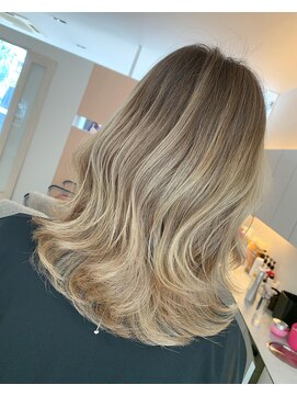 オハナ(OHANA) コントラストバレイヤージュ