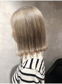 ミルクティーベージュ