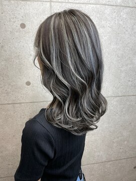 バブルス 春日部店(BUBBLES) ホワイトハイライト