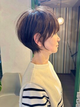 ラフ 立川(Laff) 丸みとクビレのショート♪