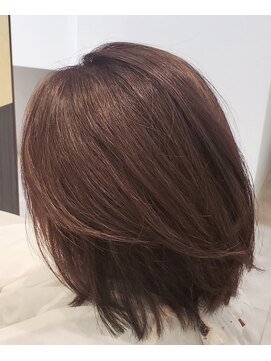 スリービープラス(3beplus) 立体感を出し白髪をぼかすメッシュ&アディクシーカラー☆彡