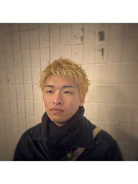 キタセンジュバーバー バイ ティーズ(KITASENJU BARBER by T's) ブロンドスパイキーショート