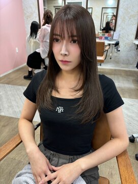 フィガロ ウメダ(FIGARO UMEDA) 顔まわりレイヤーカット/ダークブラウン