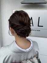 ヴィアーレ(VIALE)&nbsp;ふんわりシニヨン♪