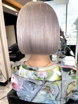 エイチ(H) ボブ/ハイトーンボブ/グレージュ／シルバー