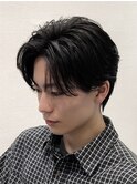 センターパート黒髪2ブロックマッシュニュアンスパーマ毛流れ