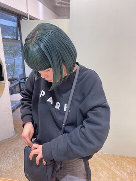 ユー(yew) ミニボブ＋ダークグリーン　kaho