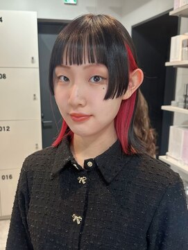 ディーエックス スリー(Dxxxx III) 姫カットレイヤー/インナーカラー　KURO