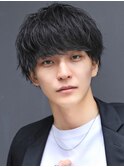 黒髪ショート束感ラウンドマッシュ刈り上げツーブロック