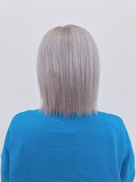 ロサ ファイブヘアー(Rosa..5Hair) 間違いない可愛さ！ハイトーンシルバー×ボブ！