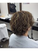 サーフカール×ブラウンベースハイライトカラーメンズパーマ