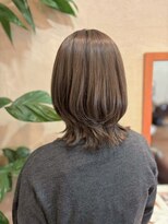 キャンパス(CANPUS)&nbsp;動きと軽さを楽しむ外ハネミディアム藤枝静岡白髪ぼかし