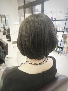 クール ヘアー ギャラリー 神明町店(COOL Hair gallery) 軽やかショート風ボブ