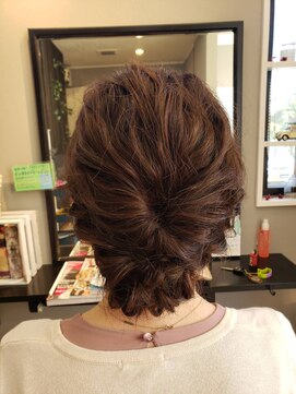 デイジー(Daisy) ＜結婚式・二次会パーティー＞ゆるふわまとめ髪