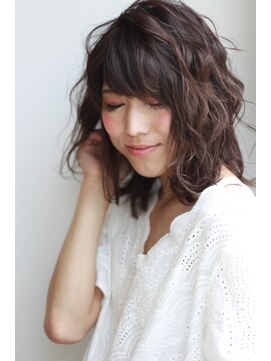 エミヲ 石川町(emiwo) emiwo名畑晃一  ゆるふわ無造作パーマ☆