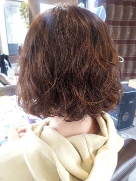 ダッチェス(DUCHESS) 大人かわいいミディウェーブ