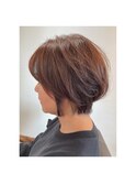 耳かけボブショート