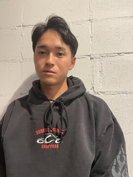 ツネ ヘアアンドヘッドスパ(TsuNE hair&head spa) アップバングショート