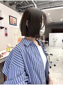 【Look at】20代30代40代切りっぱなしボブ外ハネグレージュ