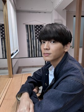 ネイビー(NAVY) ノーセットがかっこいい サラサラ刈り上げナチュラルマッシュ