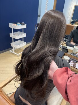 ユニ バイ マグ 長野店(Uni.by Mag) 20代30代40代大人可愛い韓国風ダークグレージュ透明感