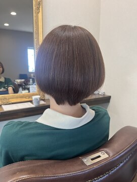 ジールサンク(Zeal N°5) ショートボブ