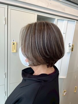 ジーナ 福岡千早(Zina) 【Zina千早】ハイライト/艶カラー/20代30代40代