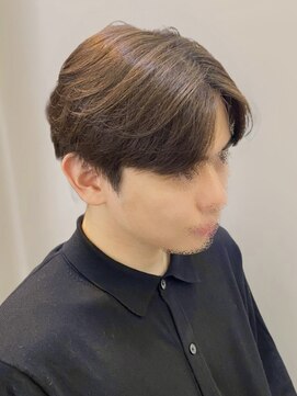 ビッケメンズヘア(Vicke Men's hair) 刈り上げセンターパートフェザーパーマニュアンスパーマ韓国