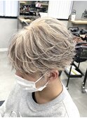 ミルクティーベージュ/デザイン/ローライト/フェザショート