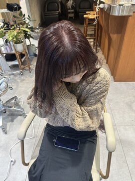 エス 大阪梅田店(es) 大人っぽワインレッド