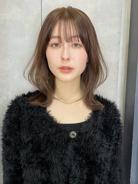 トルネード(TORNADO) 面長ミディアムレイヤー ベージュブラウン M20251219