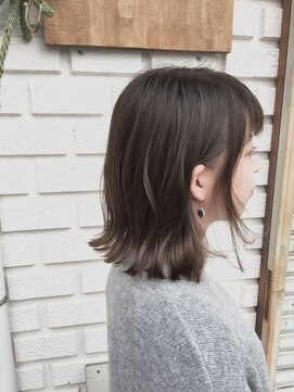 バイナル 切りっぱなしボブ 金子