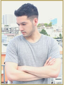 ジジバイワースホワイル(jiji by WORTH WHILE) ゼイン・マリク風くせ毛フェードショート