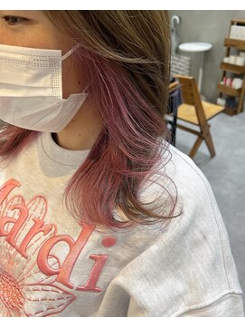 フルール(Fleur) 恵比寿インナーカラー ピンクカラー イヤリングカラー 韓国 前髪