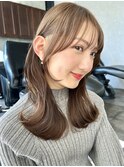 鎖骨ミディアム　くびれヘア　顔まわりカット