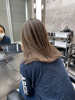 イキ 表参道(iki omotesando)&nbsp;モード/無造作ウェーブ/大人ガーリー[表参道駅]