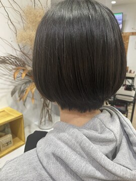 ウタ(uta) ショートボブ