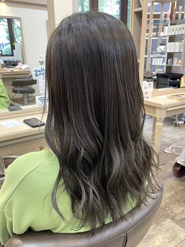 アルターリール(aL ter Rire) 前髪/マチルダボブ/ピンクベージュ/インナーグレージュ/中村郁未