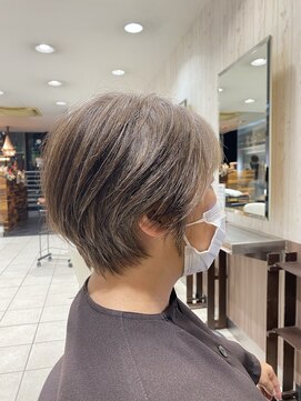 ハルキ ミナト ジャパン オオサカ(HARUKI MINATO japan OSAKA) 白髪が目立たないハイライトベージュ【白髪染め】