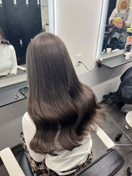 ワンズ ナゴヤ ヴィラ 名古屋栄(ONE's NAGOYA VILA) シアーカラー/カール/セミディ/姫カット