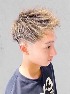 ディーバ 銀座(D.I.E.V.A) 10代20代30代40代メンズ束感アップバングブリーチショート