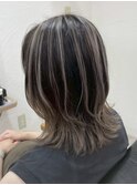 コントラストハイライトグレージュカラー