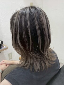 クラン(Chlan) コントラストハイライトグレージュカラー